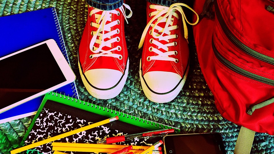 school-909381_960_720