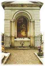 foto della cappella formenti presente nel cimitero di inveruno